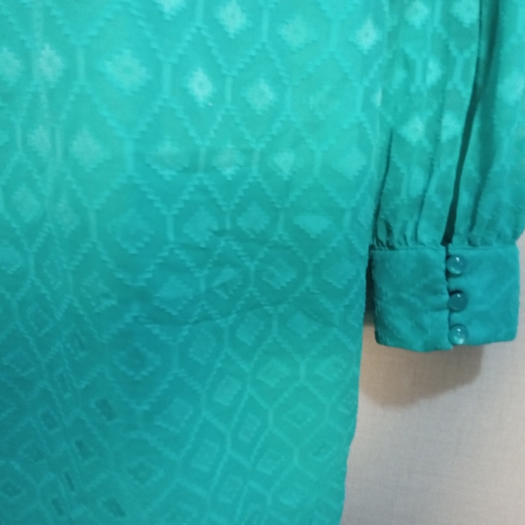 Maurices Dress, Size M, Green Blousen, Key hole back, Open Sleeves, Knee Length - Picture 5 of 12